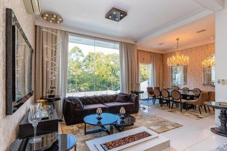 Casa à venda com 4 quartos, 440m² em City América, São Paulo