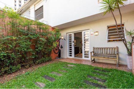 Casa à venda com 2 quartos, 100m² em Campo Belo, São Paulo