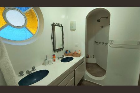 Casa à venda com 3 quartos, 368m² em Alto de Pinheiros, São Paulo