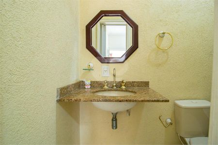 Casa à venda com 3 quartos, 198m² em Planalto Paulista, São Paulo