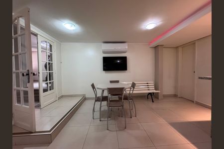 Apartamento à venda com 98m², 2 quartos e sem vaga Apartamento à venda com 98m², 2 quartos e sem vagaÁrea comum