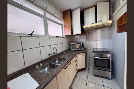 Apartamento à venda com 98m², 2 quartos e sem vaga Apartamento à venda com 98m², 2 quartos e sem vagaCozinha