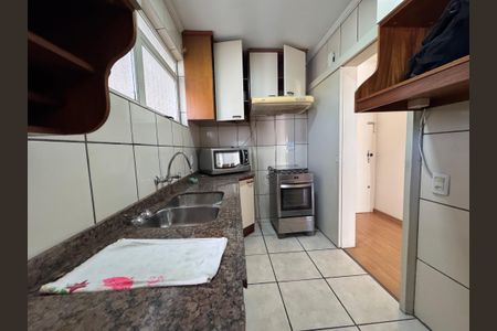 Apartamento à venda com 98m², 2 quartos e sem vaga Apartamento à venda com 98m², 2 quartos e sem vagaCozinha