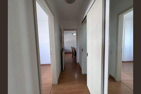 Apartamento à venda com 98m², 2 quartos e sem vaga Apartamento à venda com 98m², 2 quartos e sem vagaCorredor