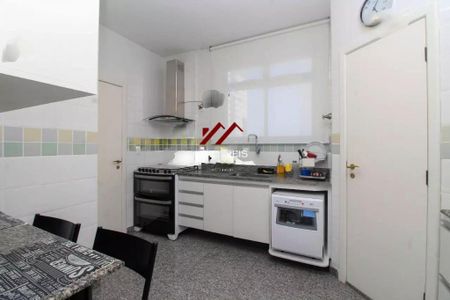 Apartamento à venda com 140m², 4 quartos e 3 vagas