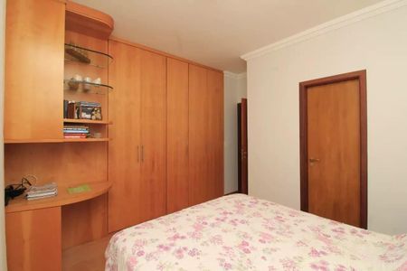 Apartamento à venda com 140m², 4 quartos e 3 vagas