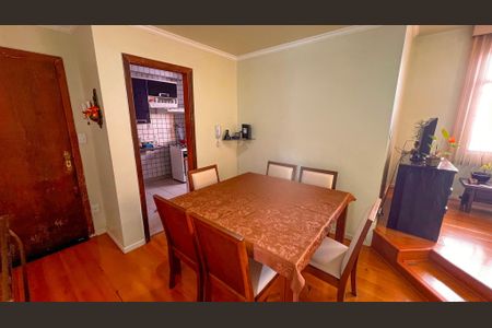 Apartamento à venda com 81m², 3 quartos e 2 vagasSala