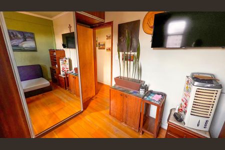 Apartamento à venda com 81m², 3 quartos e 2 vagasQuarto 1