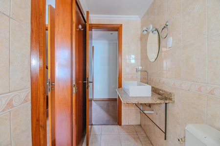 Casa de condomínio à venda com 185m², 2 quartos e 3 vagasBanheiro da Suíte 2