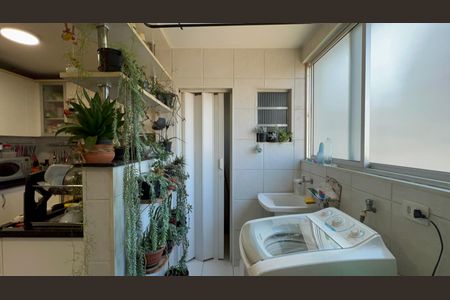 Apartamento à venda com 144m², 3 quartos e 1 vagaÁrea de Serviço