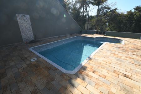 Casa de condomínio à venda com 192m², 3 quartos e 4 vagasPiscina
