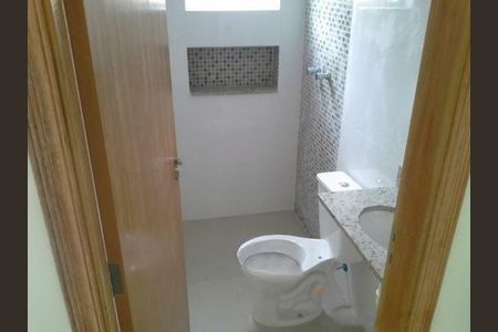 Casa à venda com 115m², 2 quartos e 2 vagas