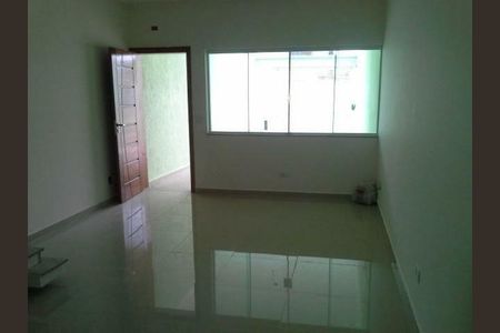 Casa à venda com 115m², 2 quartos e 2 vagas