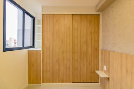 Quarto 1 de apartamento para alugar com 2 quartos, 42m² em Vila Mira, São Paulo