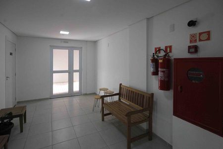 Área comum de kitnet/studio para alugar com 1 quarto, 28m² em Vila Ema, São Paulo
