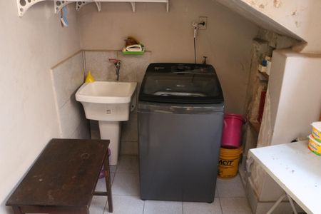 Casa à venda com 116m², 3 quartos e 1 vagaÁrea de Serviço