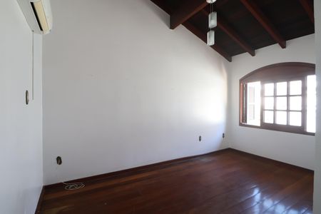 Casa para alugar com 600m², 5 quartos e 2 vagasQuarto 4