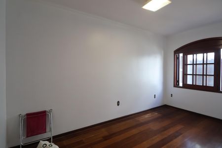 Casa para alugar com 600m², 5 quartos e 2 vagasQuarto 1