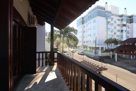 Sacada de casa para alugar com 5 quartos, 600m² em Marechal Rondon, Canoas