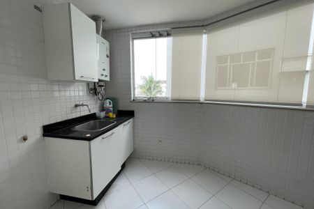Apartamento para alugar com 258m², 3 quartos e 3 vagas Apartamento para alugar com 258m², 3 quartos e 3 vagasÁrea de Serviço