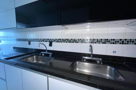 Apartamento para alugar com 258m², 3 quartos e 3 vagas Apartamento para alugar com 258m², 3 quartos e 3 vagasCozinha