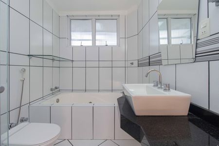 Apartamento para alugar com 160m², 3 quartos e 1 vagaBanheiro Social 1