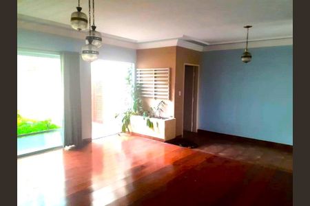 Casa à venda com 4 quartos, 410m² em Vila Alpina, São Paulo