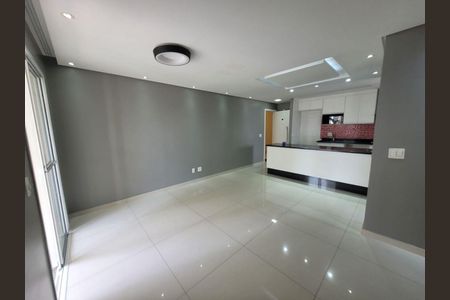 Apartamento à venda com 2 quartos, 76m² em Vila Paulo Silas, São Paulo
