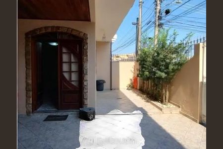 Casa à venda com 220m², 3 quartos e 2 vagas