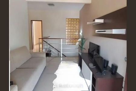 Casa à venda com 220m², 3 quartos e 2 vagas