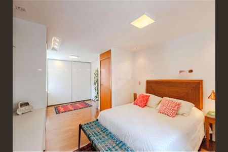 Apartamento à venda com 2 quartos, 125m² em Jardim Paulista, São Paulo