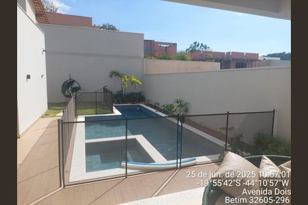 Casa à venda com 4 quartos, 253m² em Chácaras, Betim