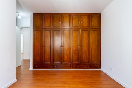 Apartamento à venda com 180m², 4 quartos e 3 vagas Apartamento à venda com 180m², 4 quartos e 3 vagasQuarto 3