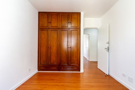 Apartamento à venda com 180m², 4 quartos e 3 vagas Apartamento à venda com 180m², 4 quartos e 3 vagasQuarto