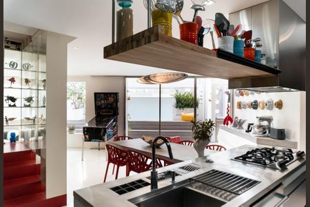 Apartamento à venda com 2 quartos, 202m² em Moema, São Paulo