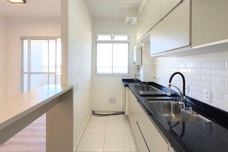 Apartamento à venda com 60m², 3 quartos e 1 vaga Apartamento à venda com 60m², 3 quartos e 1 vagaCozinha e Área de Serviço