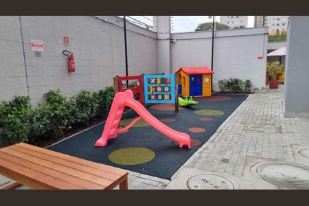 Apartamento à venda com 40m², 2 quartos e sem vagaÁrea comum - Playground