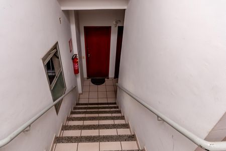 Apartamento para alugar com 62m², 3 quartos e 1 vagaEscada