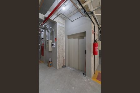 Apartamento à venda com 40m², 2 quartos e 1 vaga Apartamento à venda com 40m², 2 quartos e 1 vagaÁrea Comum - Elevador