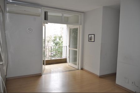Apartamento à venda com 65m², 2 quartos e 1 vagaSala
