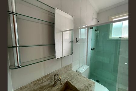 Casa de condomínio para alugar com 373m², 5 quartos e 4 vagasBanheiro da Suíte 3