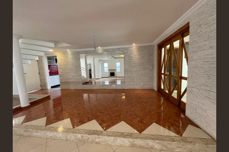 Casa de condomínio para alugar com 373m², 5 quartos e 4 vagasSala