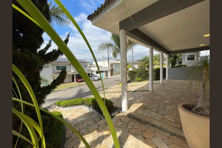 Casa de condomínio para alugar com 373m², 5 quartos e 4 vagasGaragem