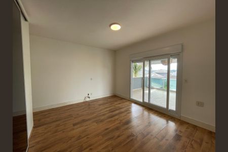 Casa de condomínio para alugar com 373m², 5 quartos e 4 vagasSuíte 1