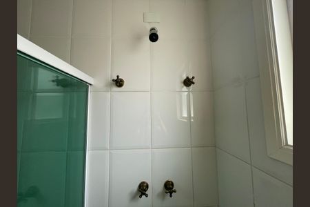 Casa de condomínio para alugar com 373m², 5 quartos e 4 vagasBanheiro da Suíte 3