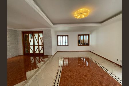 Casa de condomínio para alugar com 373m², 5 quartos e 4 vagasSala