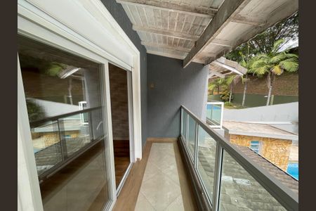 Casa de condomínio para alugar com 373m², 5 quartos e 4 vagasVaranda da Suíte 3