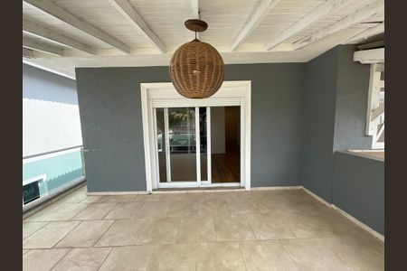 Casa de condomínio para alugar com 373m², 5 quartos e 4 vagasVaranda da Suíte 1