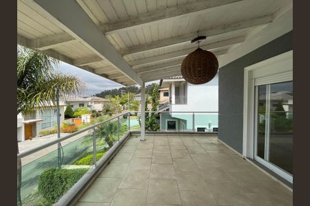 Casa de condomínio para alugar com 373m², 5 quartos e 4 vagasVaranda da Suíte 1