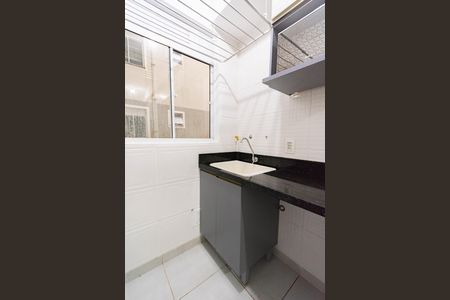Área de serviço de apartamento à venda com 2 quartos, 44m² em Centro, Canoas